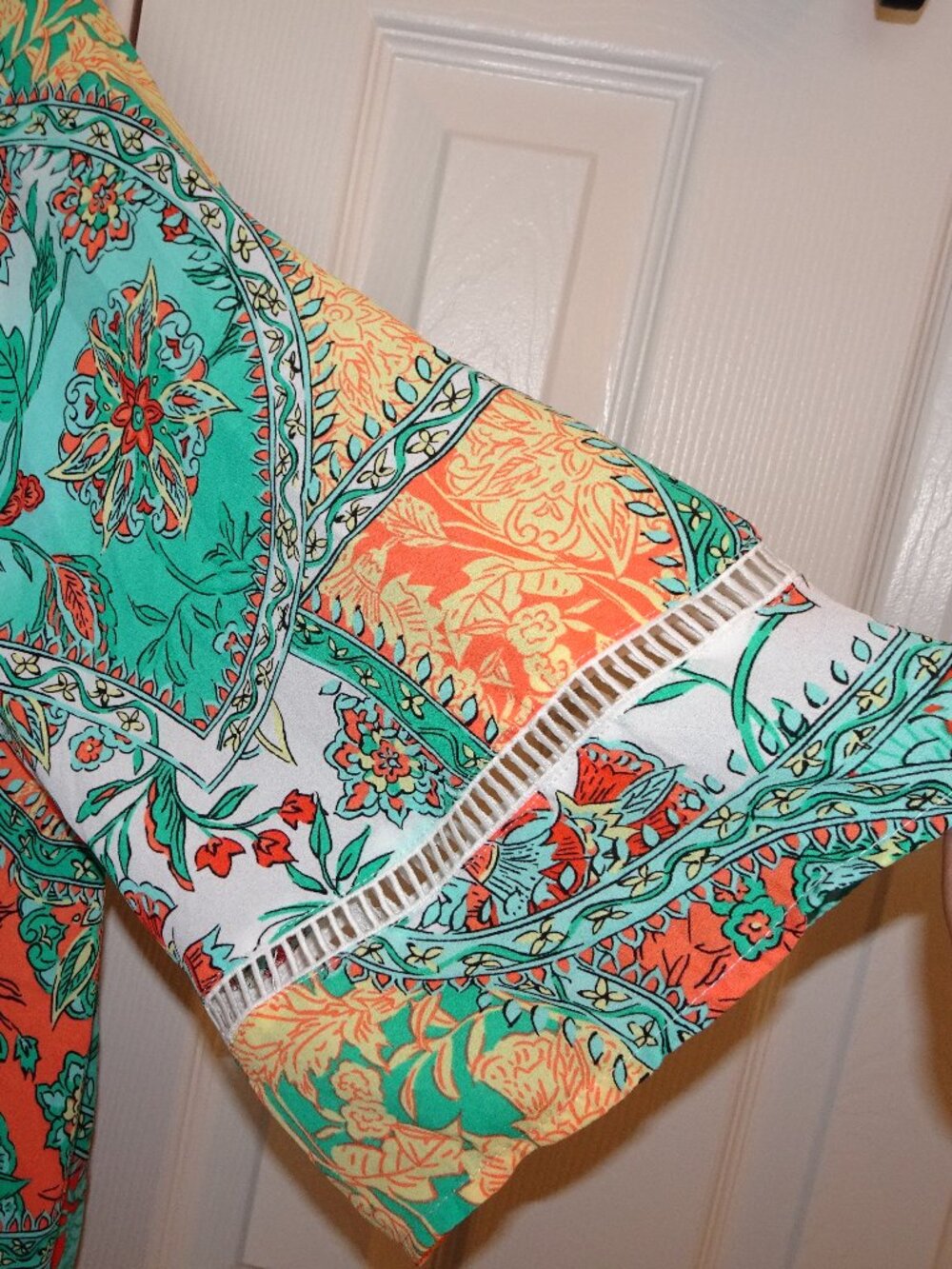 Beautiful Ultra-lightweight Kimono Cover Up - Picture 4 of 5
